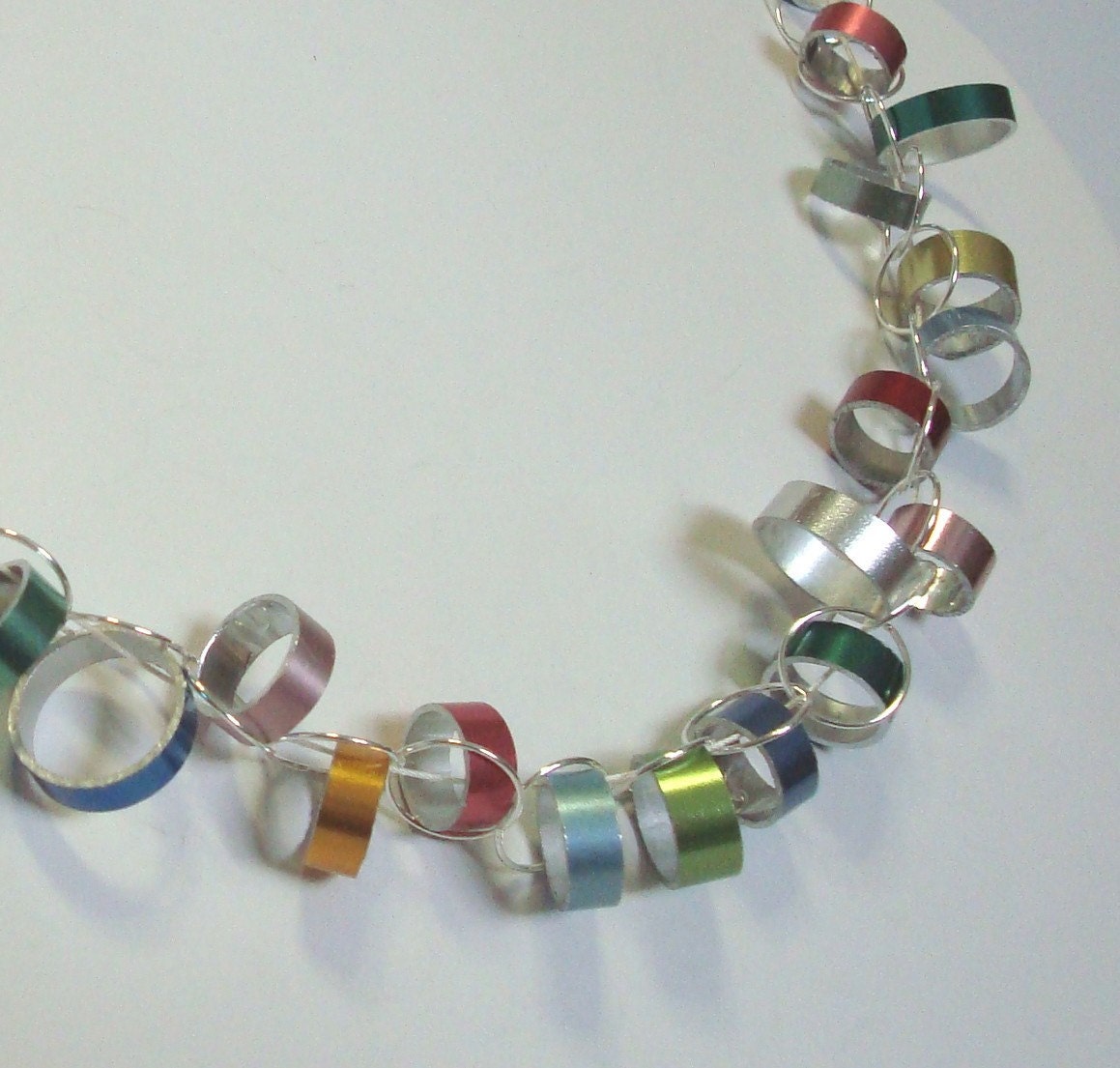 Floating bubbles necklace