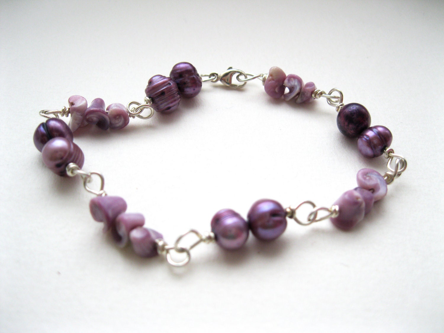 Lilac Freshwater pearl and Shell Bracelet - UK Seller