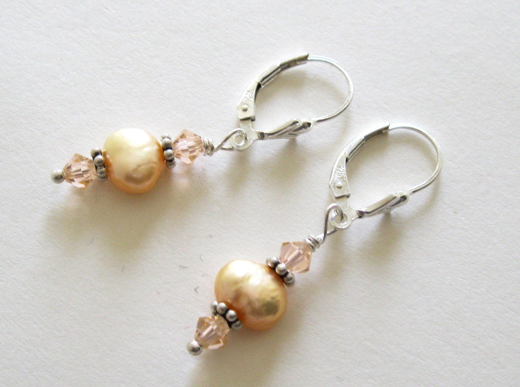 Peach Freshwater Pearl & Swarovski Crystal Earrings - UK Seller SRA