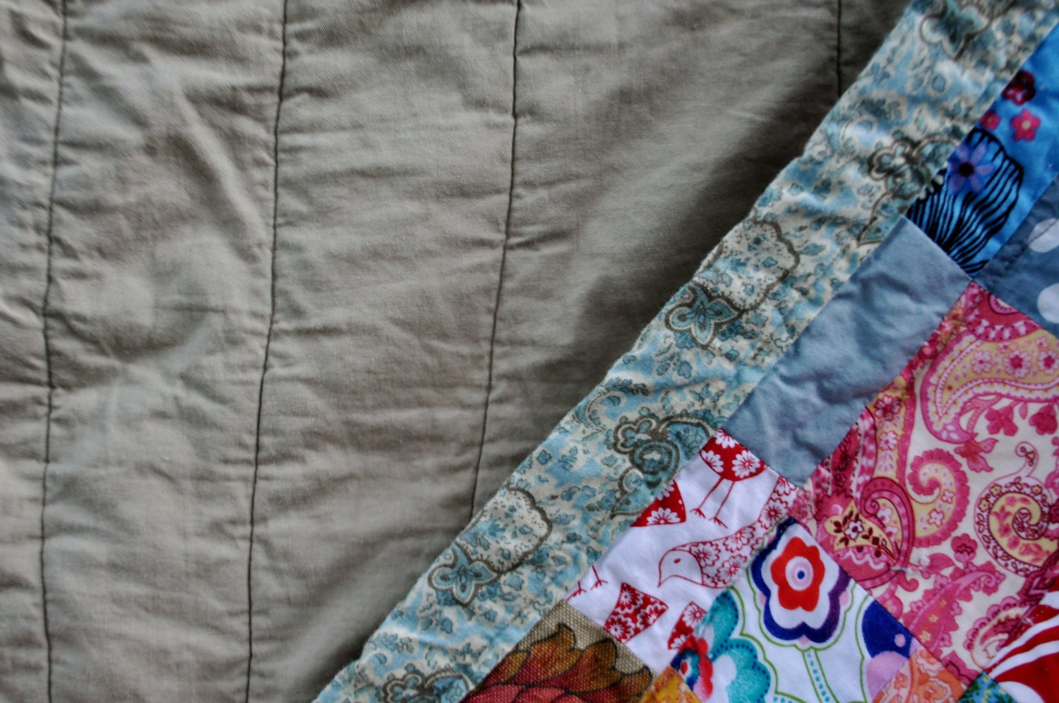 farmhouse quilt queen size colorful and charming