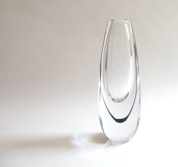 Vicke Lindstrand for Kosta Tall Black Contour Vase LH 1414