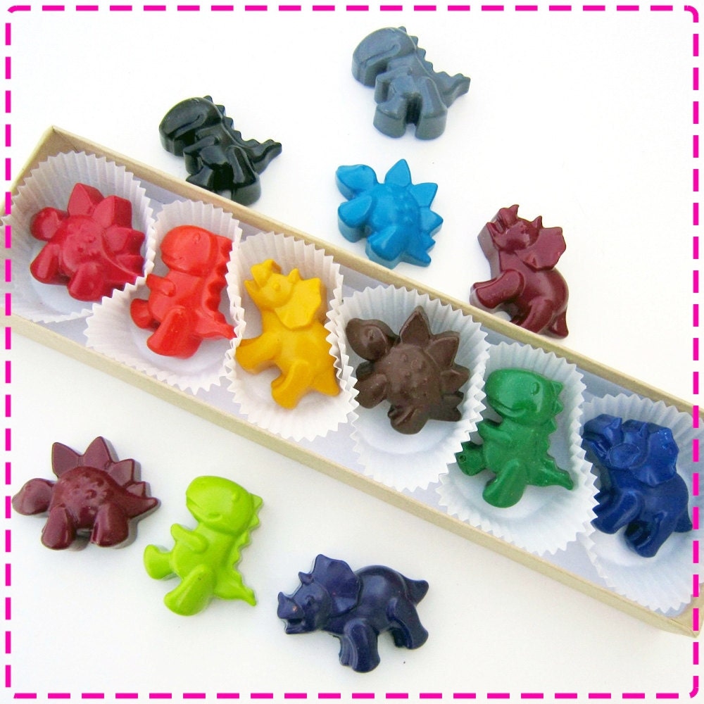 Kids' DINOSAUR CRAYONS - Coloring Party Favors - Set of Six (6) - Eco-Friendly Toys in Assorted Colors - Free Gift Box