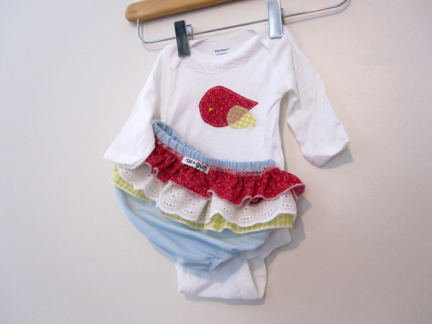Girls Baby clothes - Onesie With Ruffled Bloomers with Red with Birds Gift Set