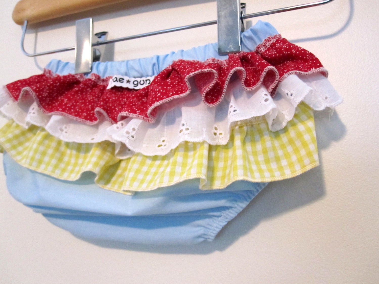 Girls Baby clothes - Onesie With Ruffled Bloomers with Red with Birds Gift Set