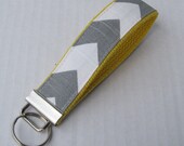 KEY FOB/ WRISTLET - Keychain - Gray White Chevron Fabric