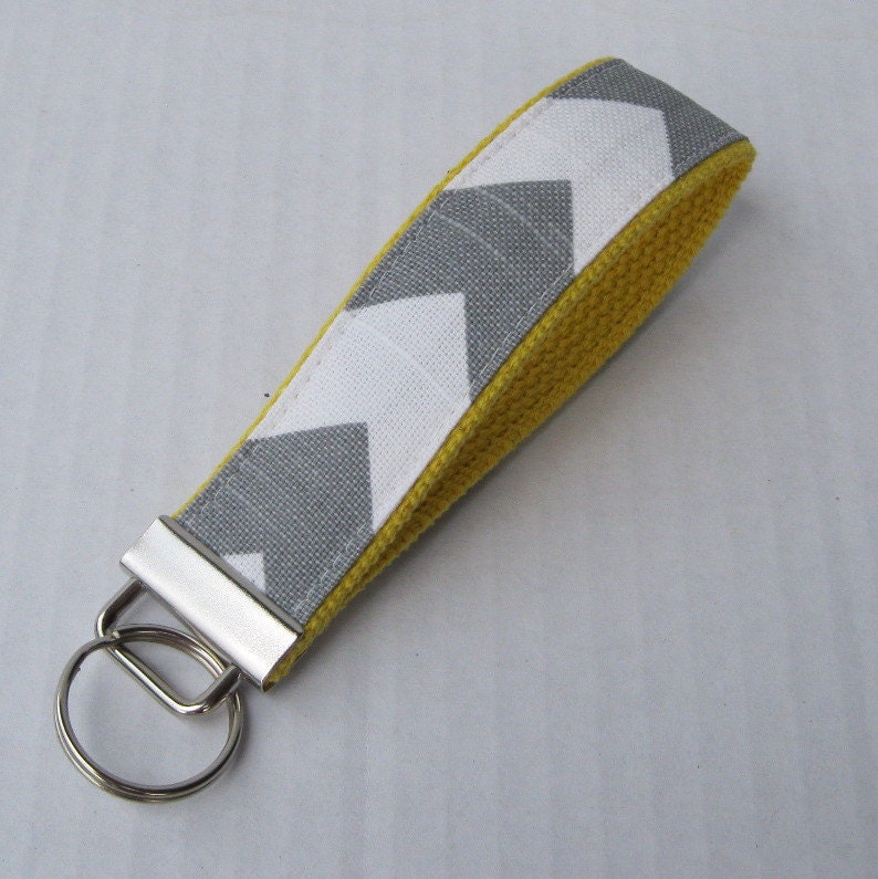 KEY FOB/ WRISTLET - Keychain - Gray White Chevron Fabric