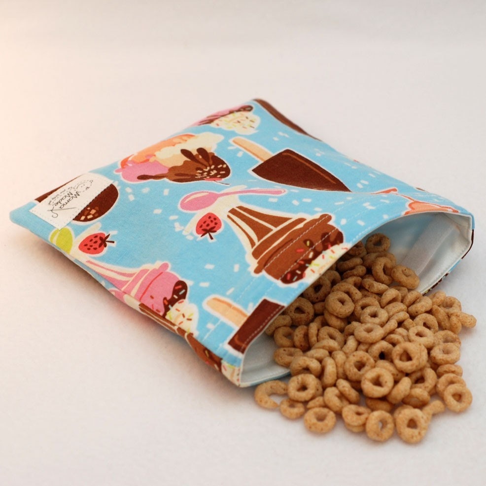 Sweet Treats - Medium Reusable Sandwich Bag from green by mamamade
