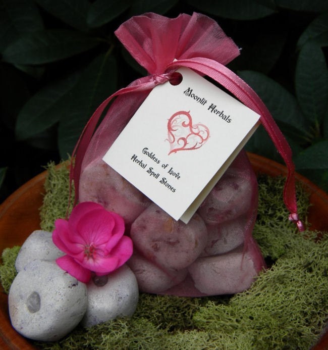 Goddess of Love Herbal Spell Stones - Bag of 10 - For use in spells involving Attracting Love and Inspiring Passion, Lust and Romance