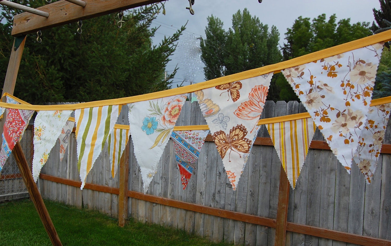 SALE - Autumn Harvest Vintage Sheets Pennant Banner - 15'