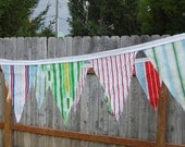 Simply Stripes Vintage Sheets Pennant Banner - 15'