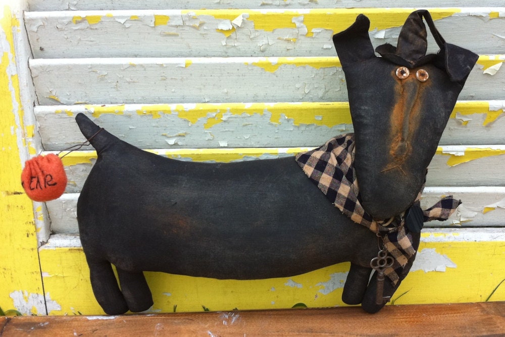 Primitive Halloween  Percy the Treat Hound-