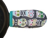 Bonehead Cast Iron Skillet Mitt