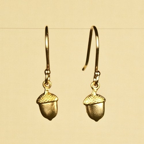 Vintage Acorn Earrings