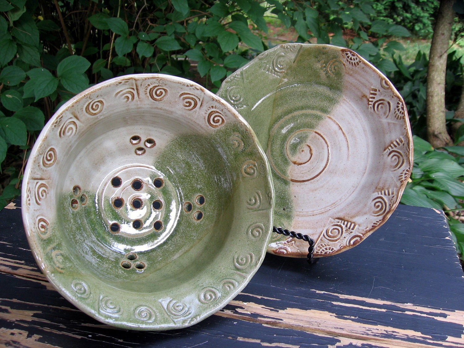 Berry Bowl Colander with Saucer