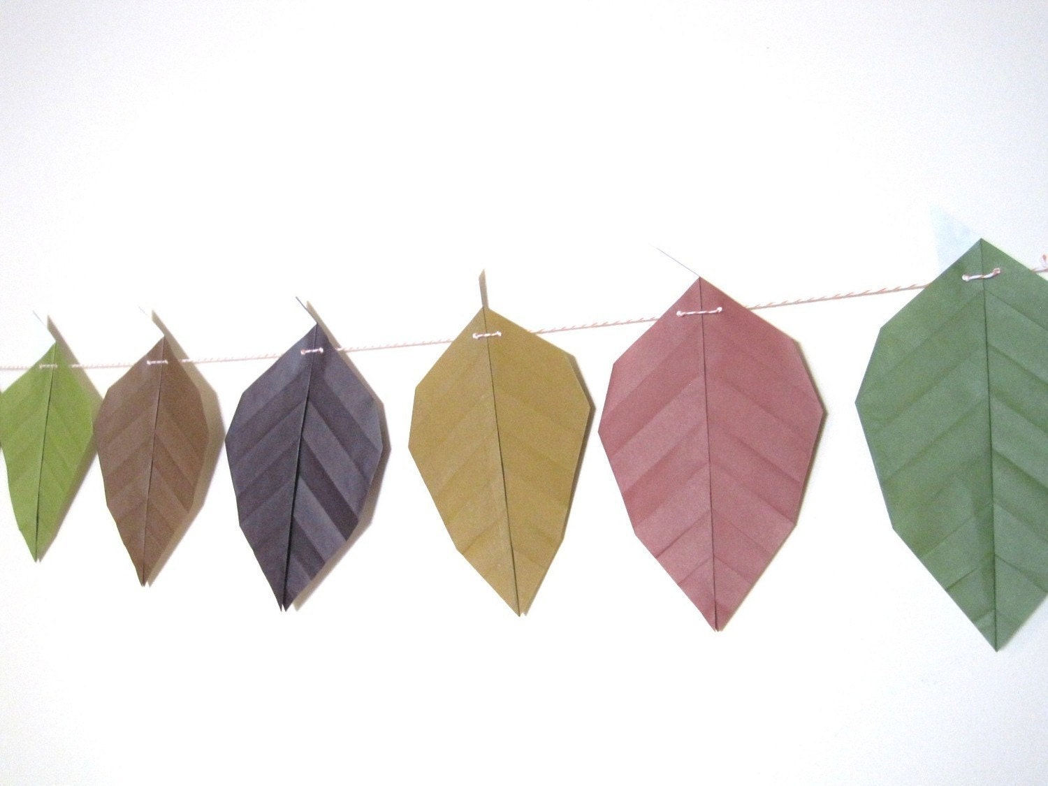 Origami Leaves Strand