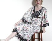Vintage 1970s Kimono Style Pattern Maxi Dress