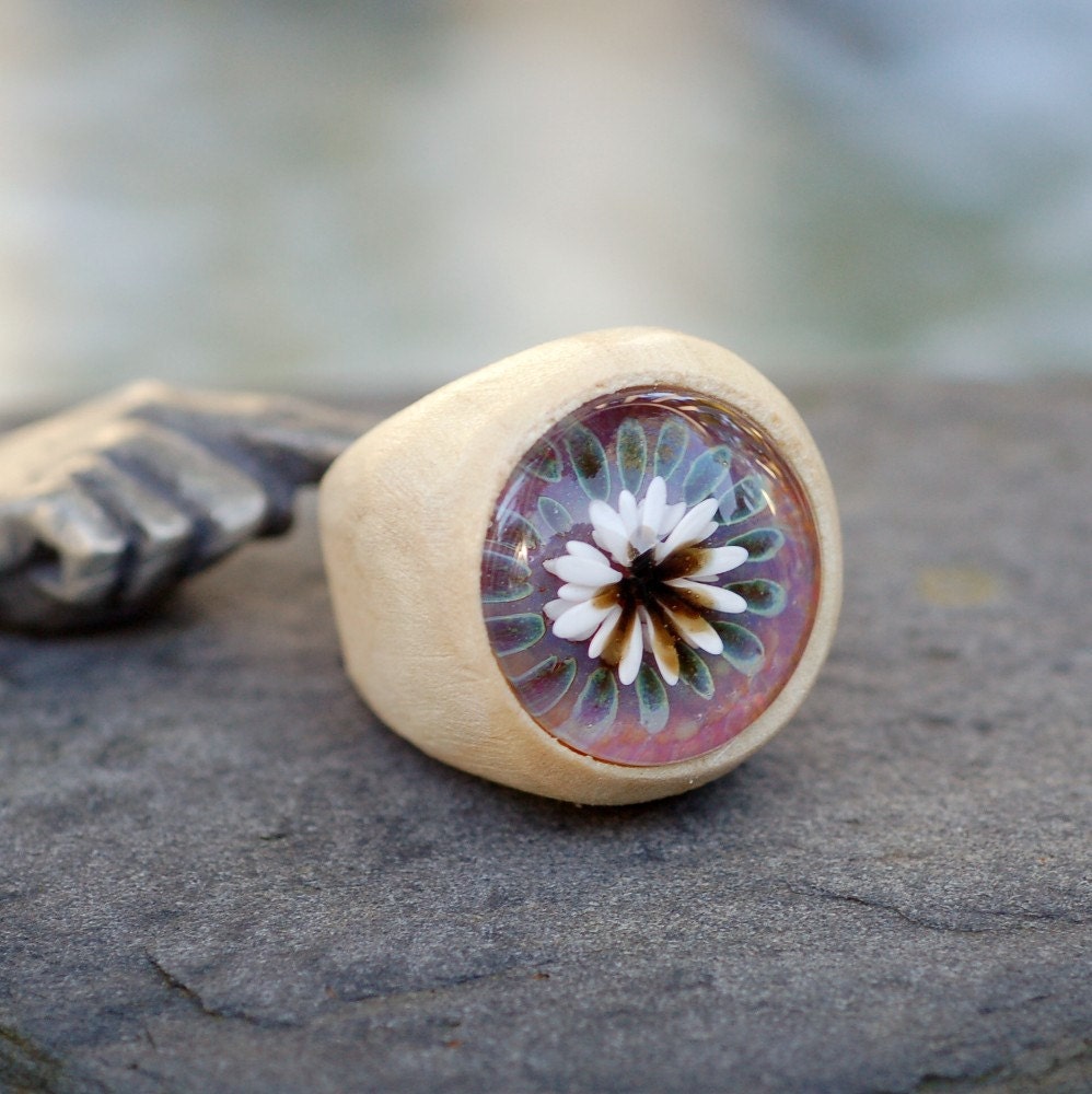 Wood Ring Glass Cab Boro Borosilicate Lampwork Wooden Jewelry Eye of Horus Size 6