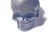 Refurbished Metal Button Skull Ring w/flexible band