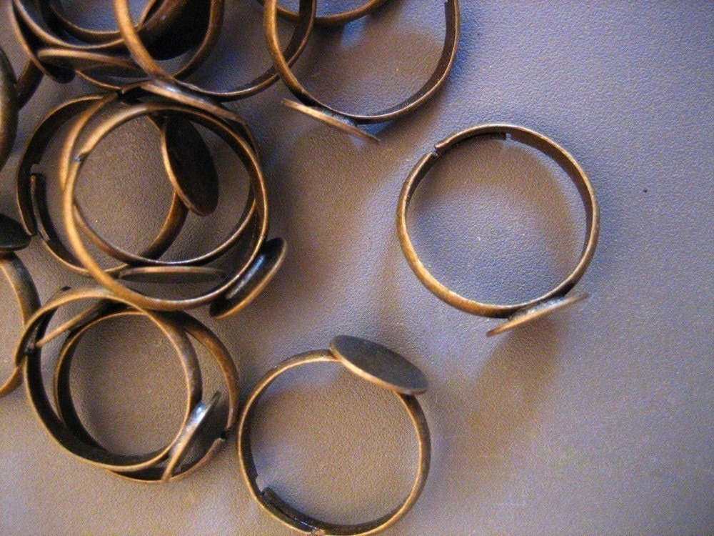 10 10mm blank pad adjustable rings, brass plated, lead and nickel free ring bases
