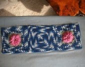 Mini table runner