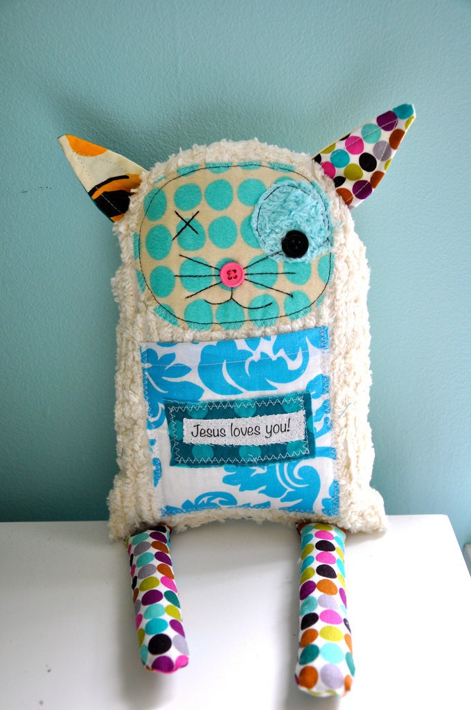 one happy hoho kitty monster-mouser