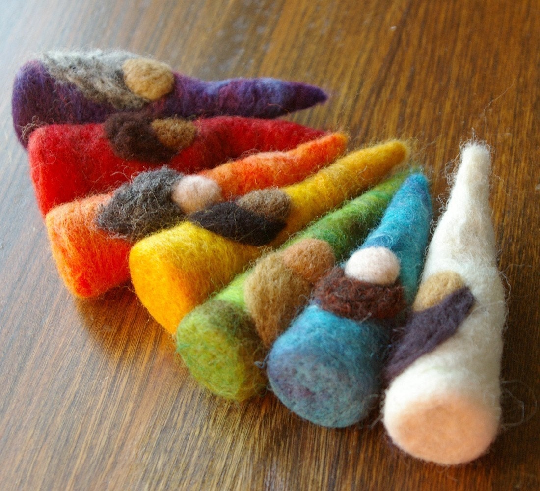 Day of the Week Gnomes (A Rainbow of Needlefelted Toys)