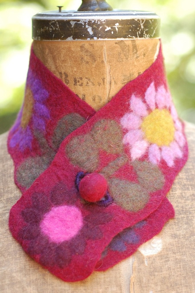 red sunflower scarflette