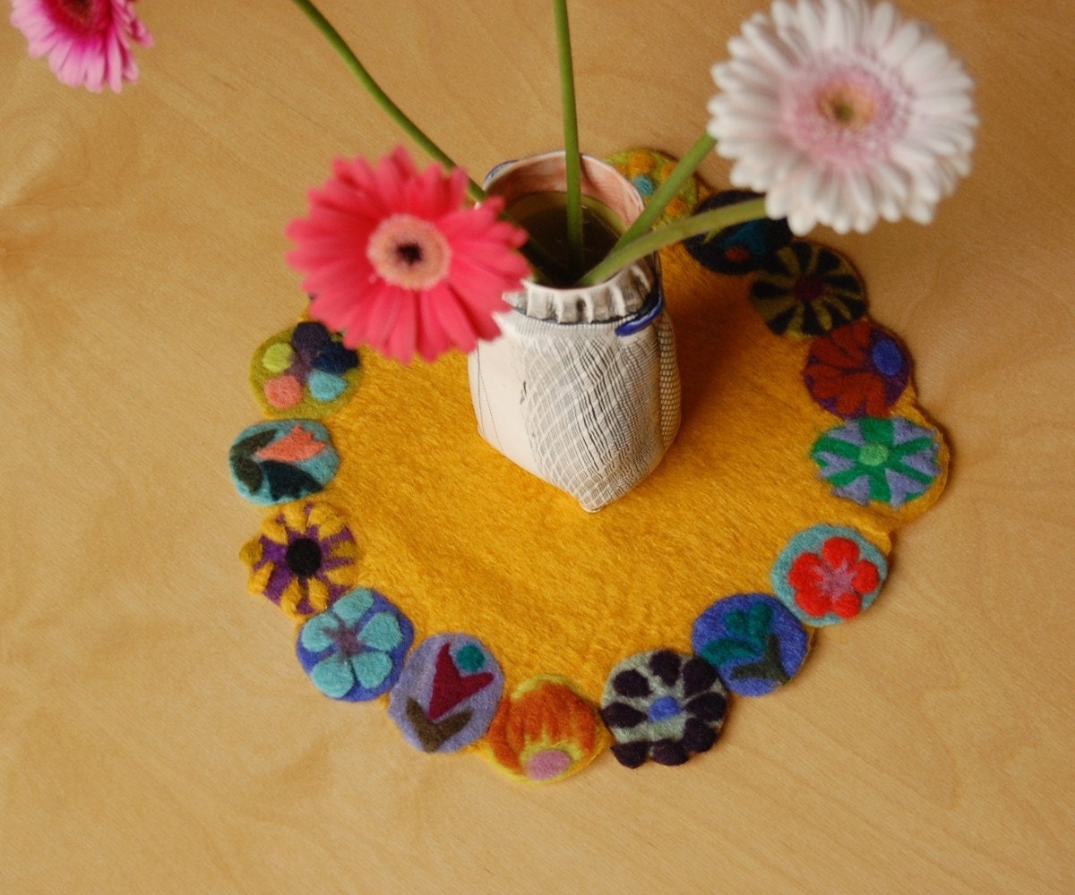 small spring table runner