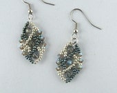 Labradorite in grey silvery waves
