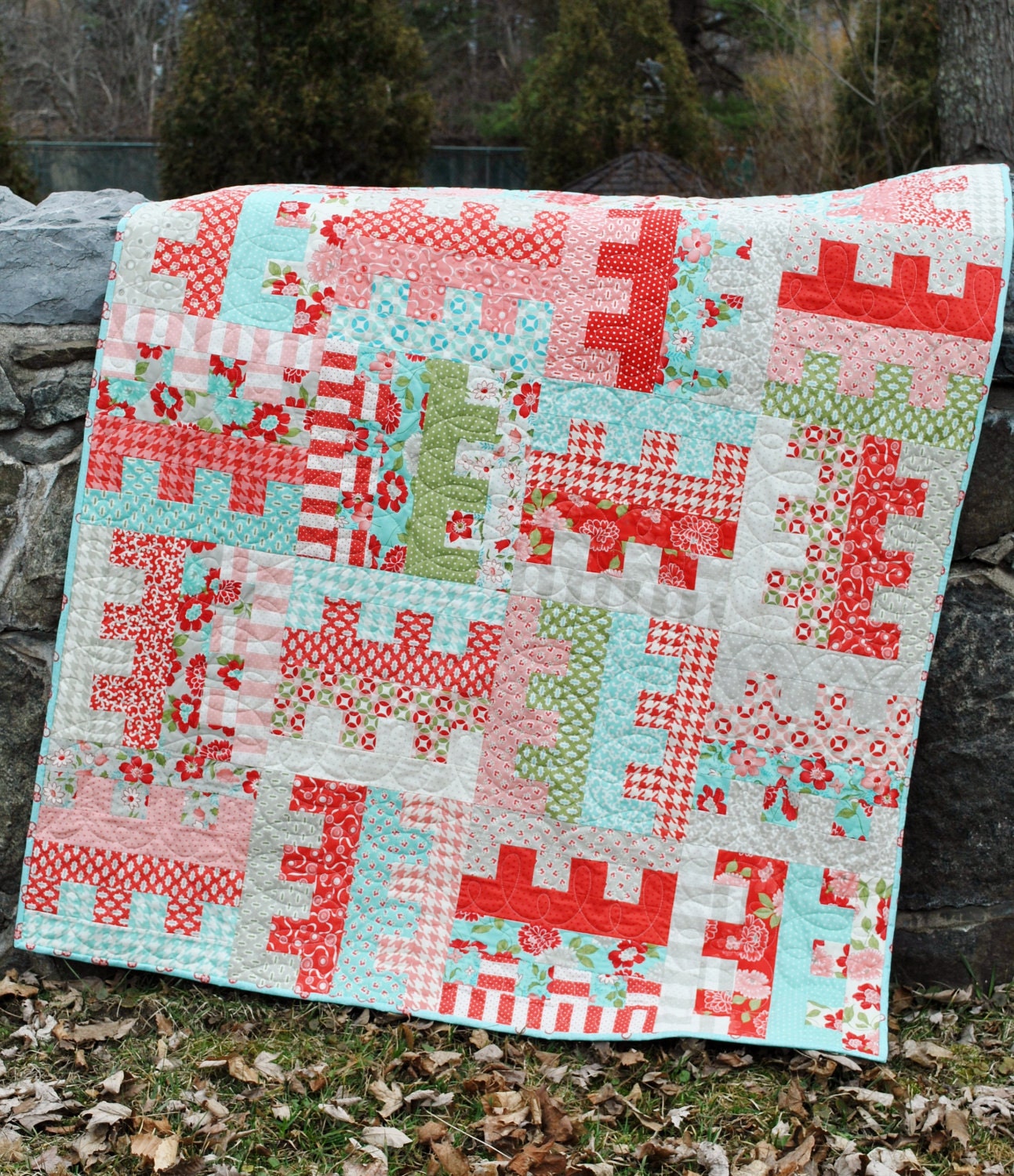 PDF QUILT PATTERN ....One Jelly Roll or Fat Quarters, easy and quick, Key to my Heart