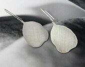 Prush Rock Willow Earrings