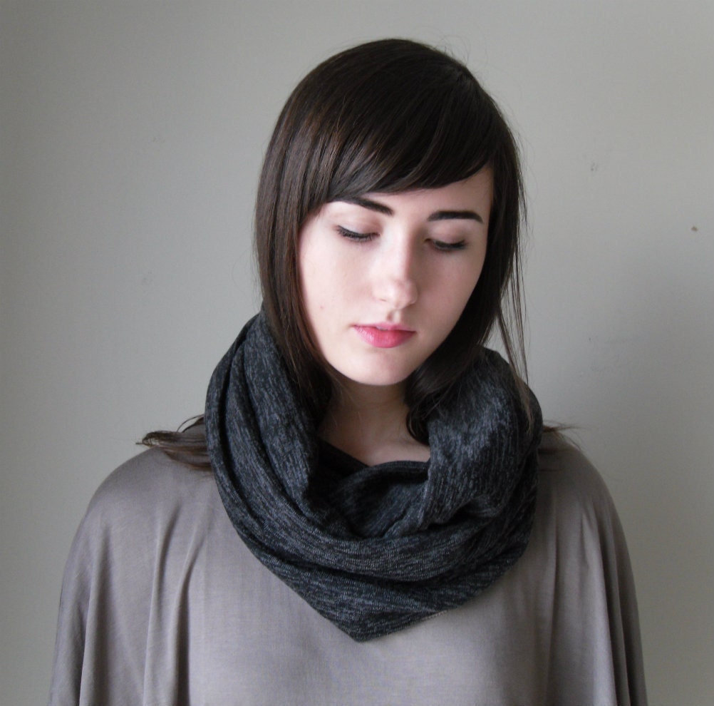 CLEARANCE Chunky Circle Scarf, Infinity Scarf in heathered black/grey sweater knit