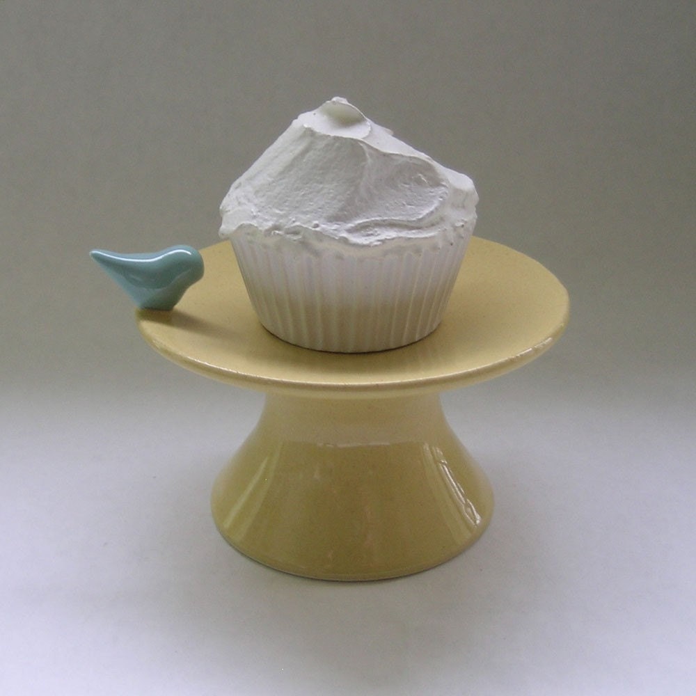 Bird Cupcake Stand Ceramic Pedestal in Yellow