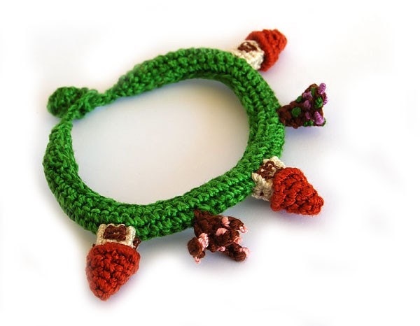 bracelet Village  - crocheted bracelet