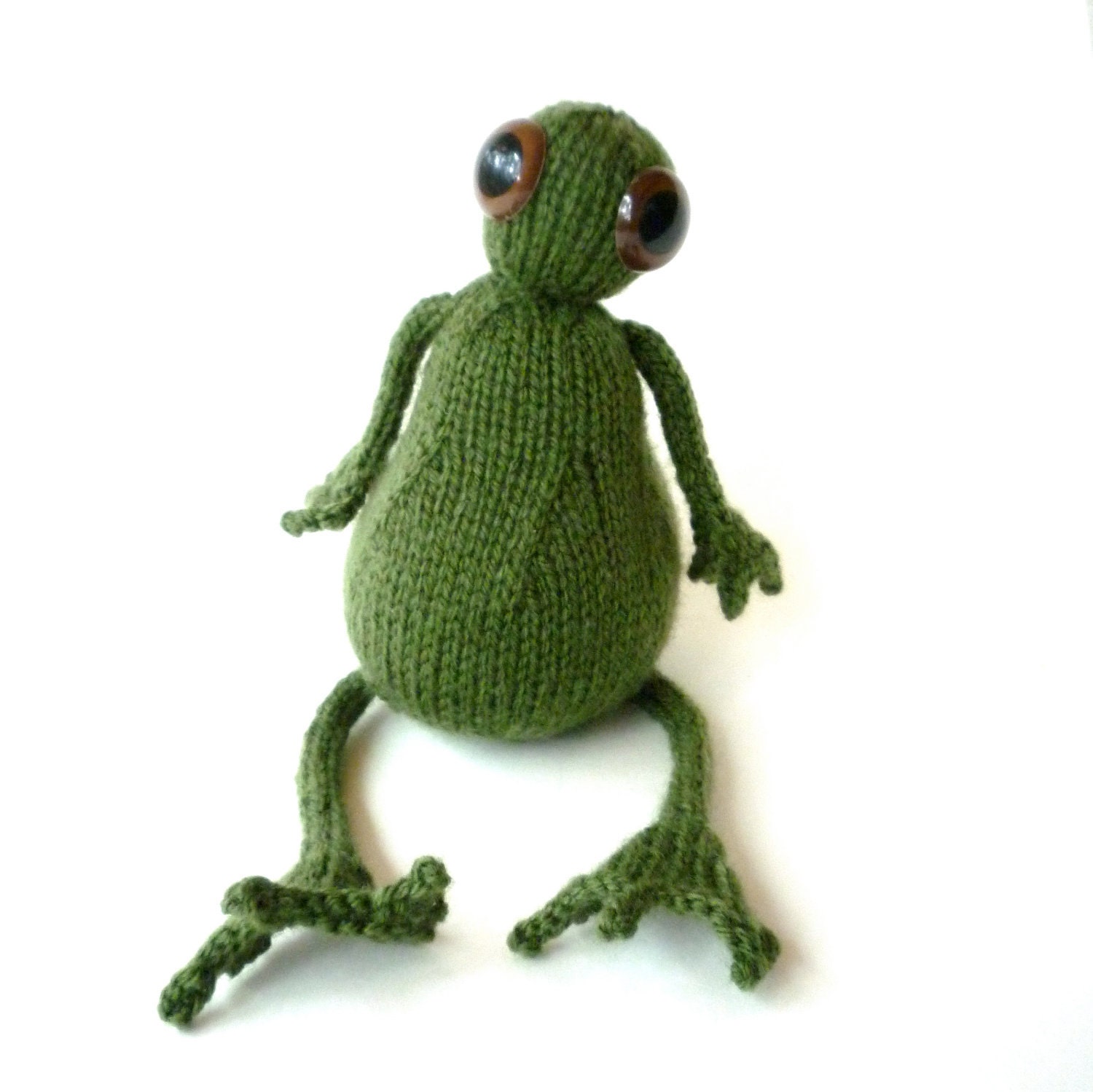 Hand Knitted String Bean Frog
