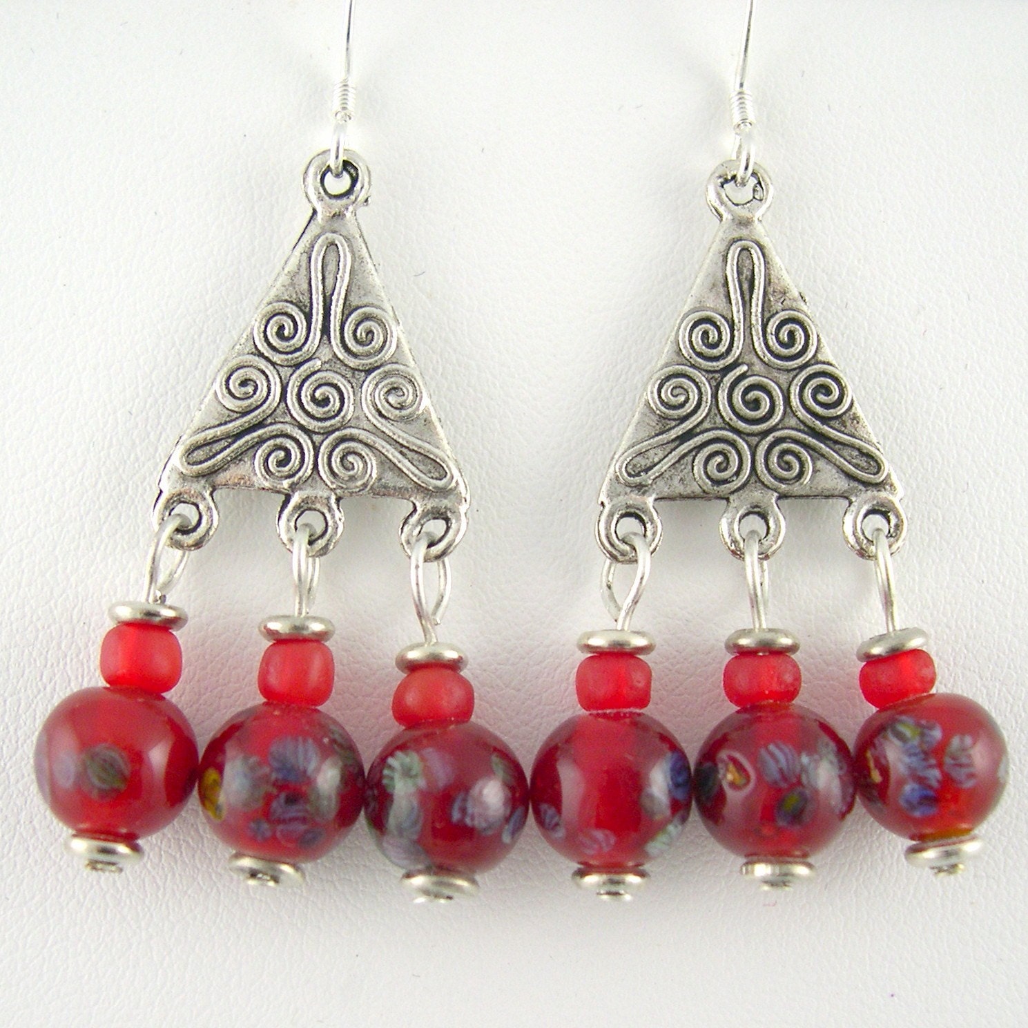 Christmas Spirit - Earrings (Red Glass)