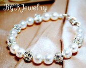 White Pearl Bridal Bracelet, Rhinestone Sparkle Wedding Bracelet, Bridal Jewelry, Bridesmaids Pearl Bracelet, Swarovski Pearl, B252