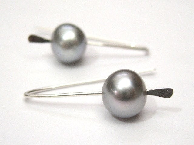 medium Silver Gray freshwater pearl sterling silver earrings