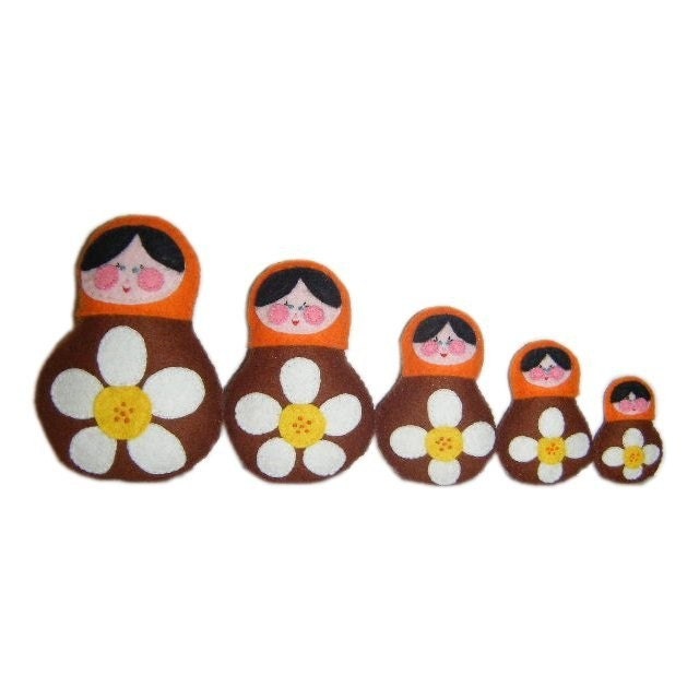 Brown Felt Russian Matryoshka Dolls - Set of 5