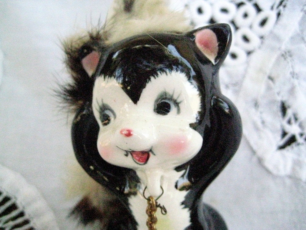 SALE Darling Mama Skunk and Baby SALE