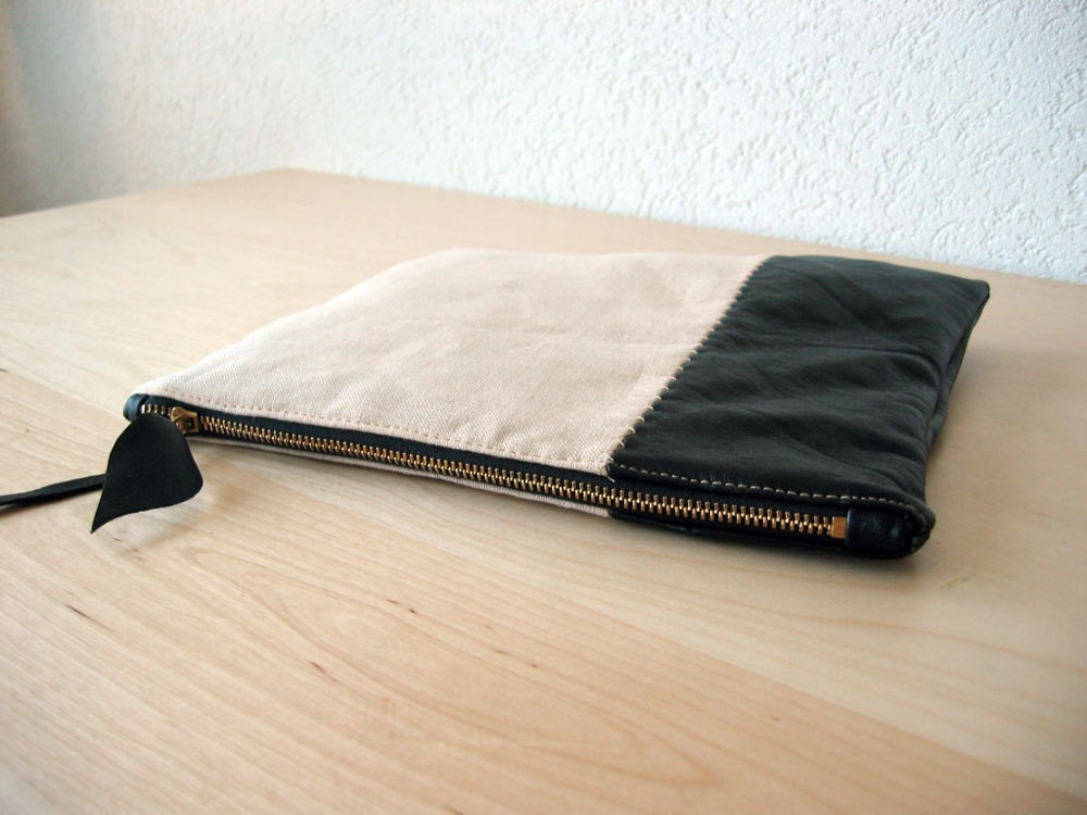 Leather Clutch in Black Italian Leather and Beige Linen - Indie Patchwork Series