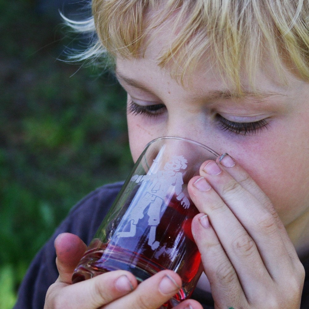 Zombie Apocalypse Juice Glass - great present for a boy
