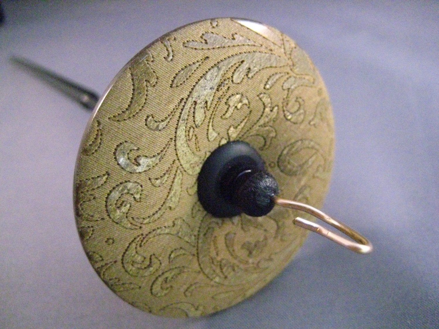 ITALIAN RESIN GOLD SWIRL - Top / High Whorl Drop Spindle - Gold Filled Hook
