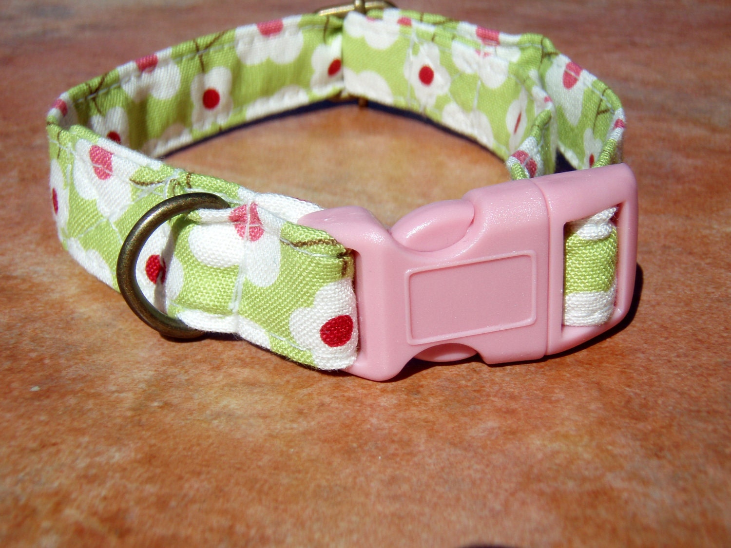 LAST ONES - Penny Lane - Organic Cotton SMALL Dog Collar Retro Vintage Flower - All Antique Brass Hardware