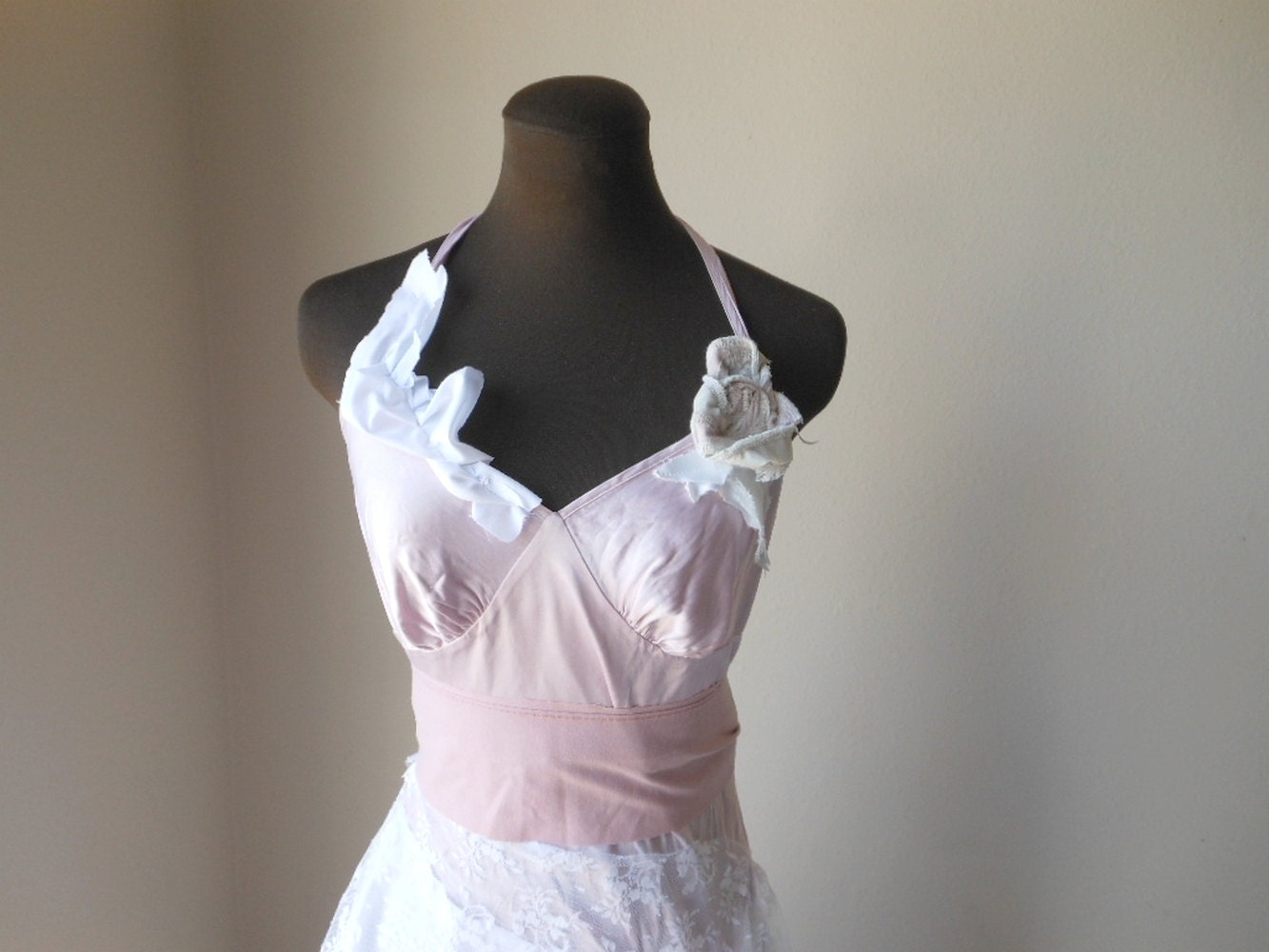 Pink Wedding Dress Ethereal Tattered Silk Lace Sweetheart Bridal Gown Beach Shabby Chic Pixie Romantic 50s Vintage Style Bride Grace Kelly