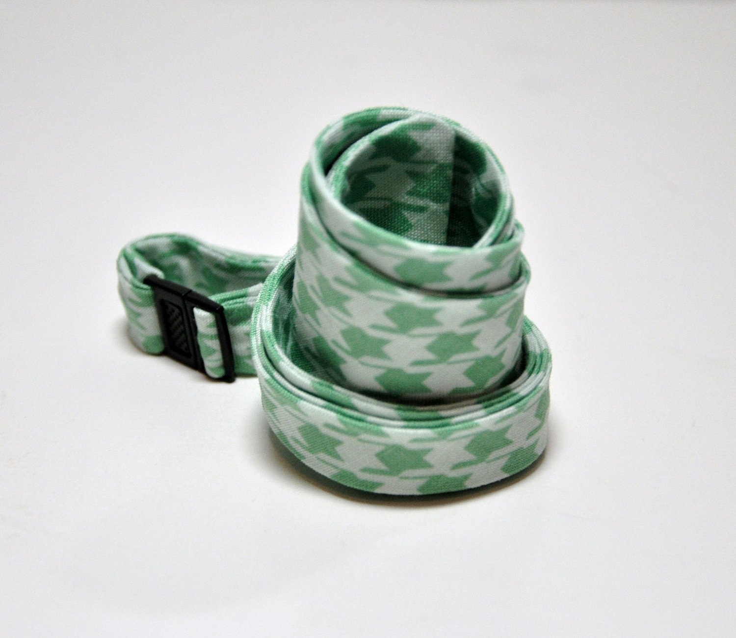 Freestyle Bowtie for Men Mint Green Houndstooth