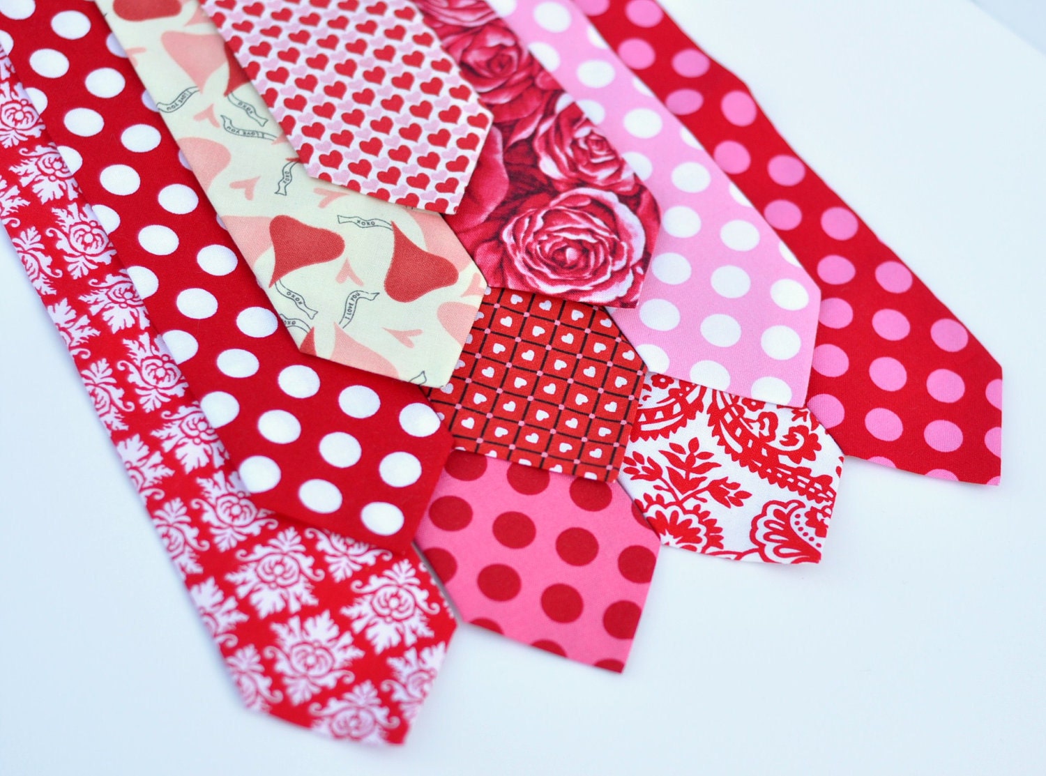 Childrens Valentine Necktie - Mens Ties Boys Neckties - Pink and Red Hearts