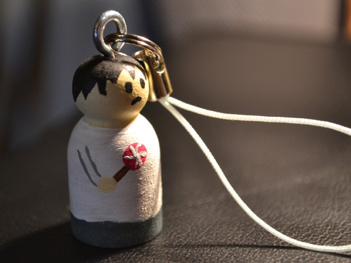L (Death Note) Wooden Peg - cell phone charm