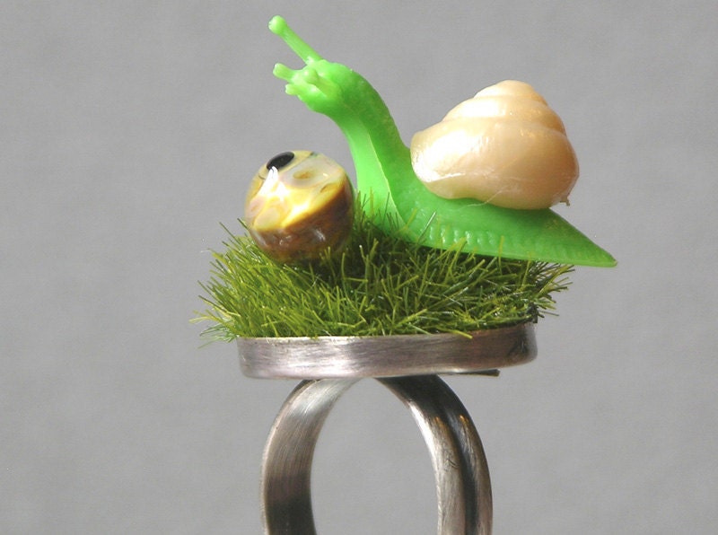 Green Grass Snail Ring