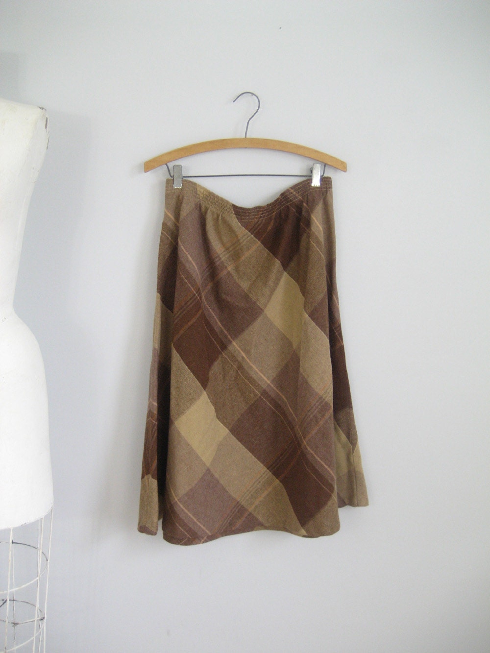 1970s CAFE plaid wool swing skirt